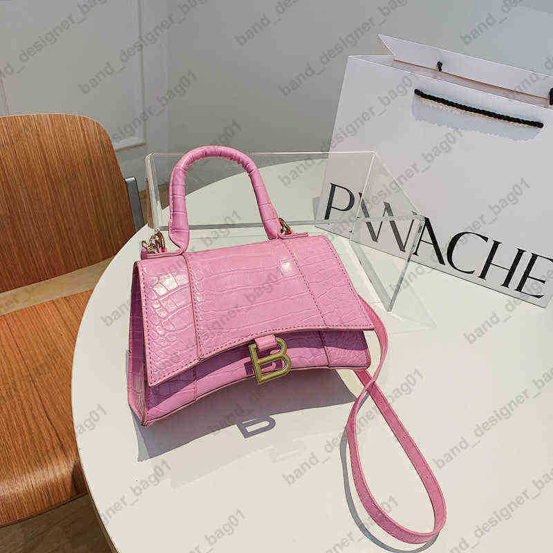 Women's Fashion Top Quality Cross Body Ladies Casual Crocodi Pattern Small Square Bag Handbags 2022 Designer Luxury Purse Casual Sing Shoulder Messenger Bag 111022H, Make up the difference
Women's Fashion Top Quality Cross Body Ladies Casual Crocodi Pattern Small Square Bag Handbags 2022 Designer Luxury Purse Casual Sing Shoulder Messenger Bag 111022H, Make up the difference