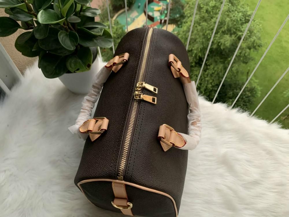 2022 Women Messenger Travel bag Classic Style Fashion bags Shoulder Lady Totes handbags Speed 30cm With key lock top quality 0023, Orange
2022 Women Messenger Travel bag Classic Style Fashion bags Shoulder Lady Totes handbags Speed 30cm With key lock top quality 0023, Orange