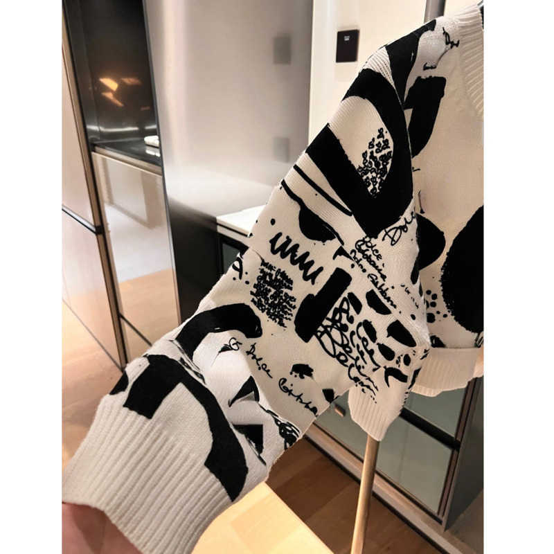 long men t round shirt deaigner casual s sweater weavers letter flocking sleeve loose pullover neck fashion top dolcegabana dolcegabanna dolcelies gab