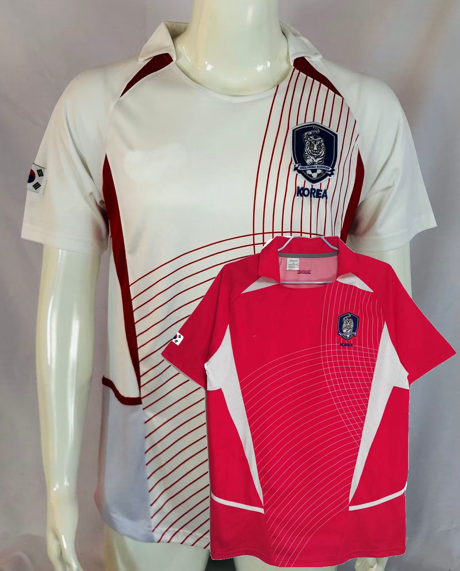 2002 South Korea retro soccer jersey C G SONG Ahn Jung-hwan M B HONG Park Ji-sung T Y KIM vintage classic football shirt, 2002 away
2002 South Korea retro soccer jersey C G SONG Ahn Jung-hwan M B HONG Park Ji-sung T Y KIM vintage classic football shirt, 2002 away