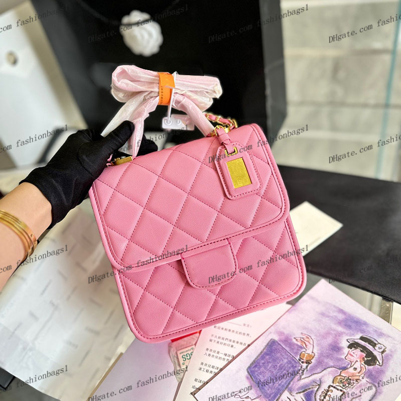 Luxury Women Square Nameplate Designer Crossbody Bag Caviar Leather Quilted Classic Flap Portable Shoulder Bag Fashionable Suitcases Multi Pochettes Coin Purse, Pink
Luxury Women Square Nameplate Designer Crossbody Bag Caviar Leather Quilted Classic Flap Portable Shoulder Bag Fashionable Suitcases Multi Pochettes Coin Purse, Pink