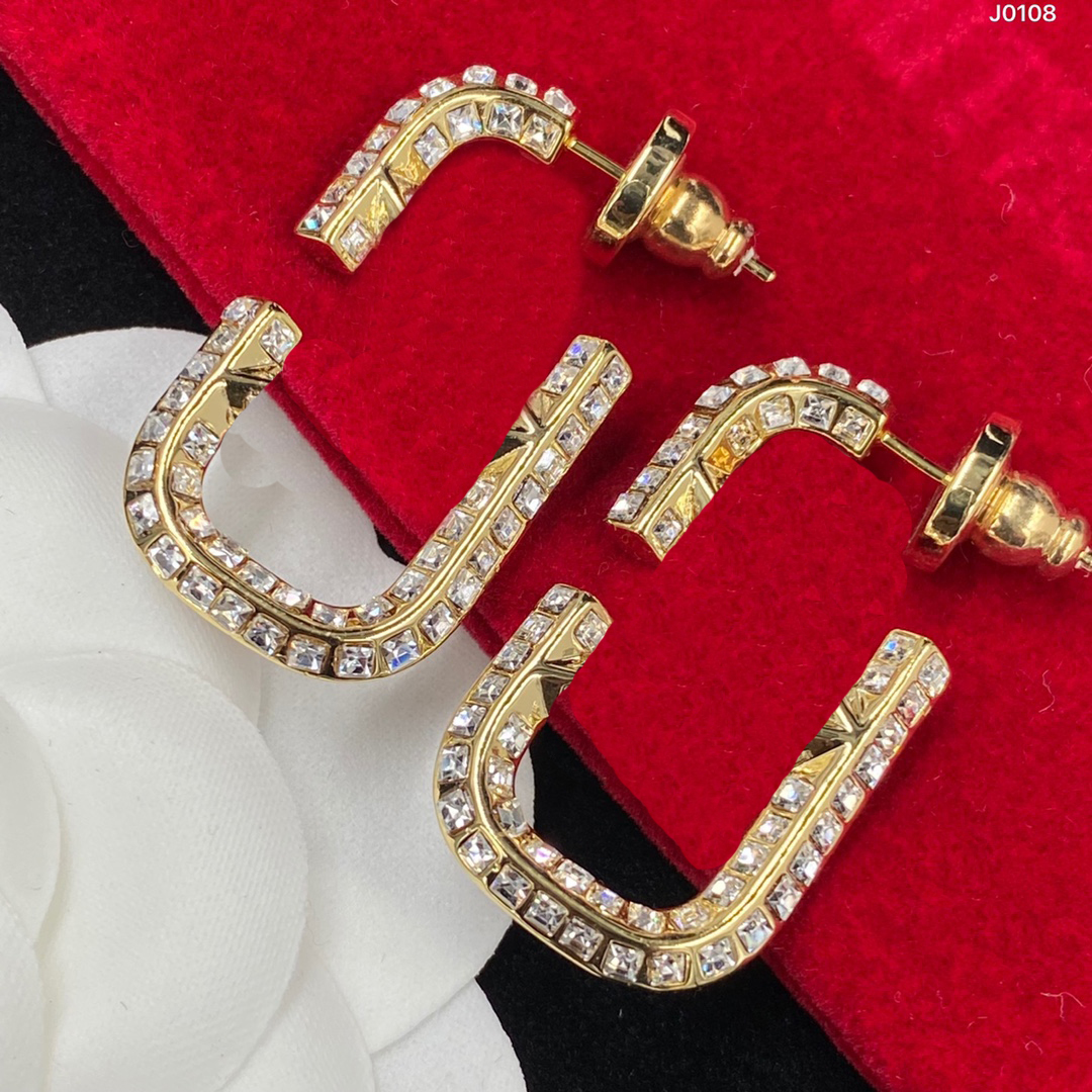 Vintage Tassel Letter Earrings Charm With Stamps Metal Chain Tassels Eardrops Ladies Alphabet Classic Studs