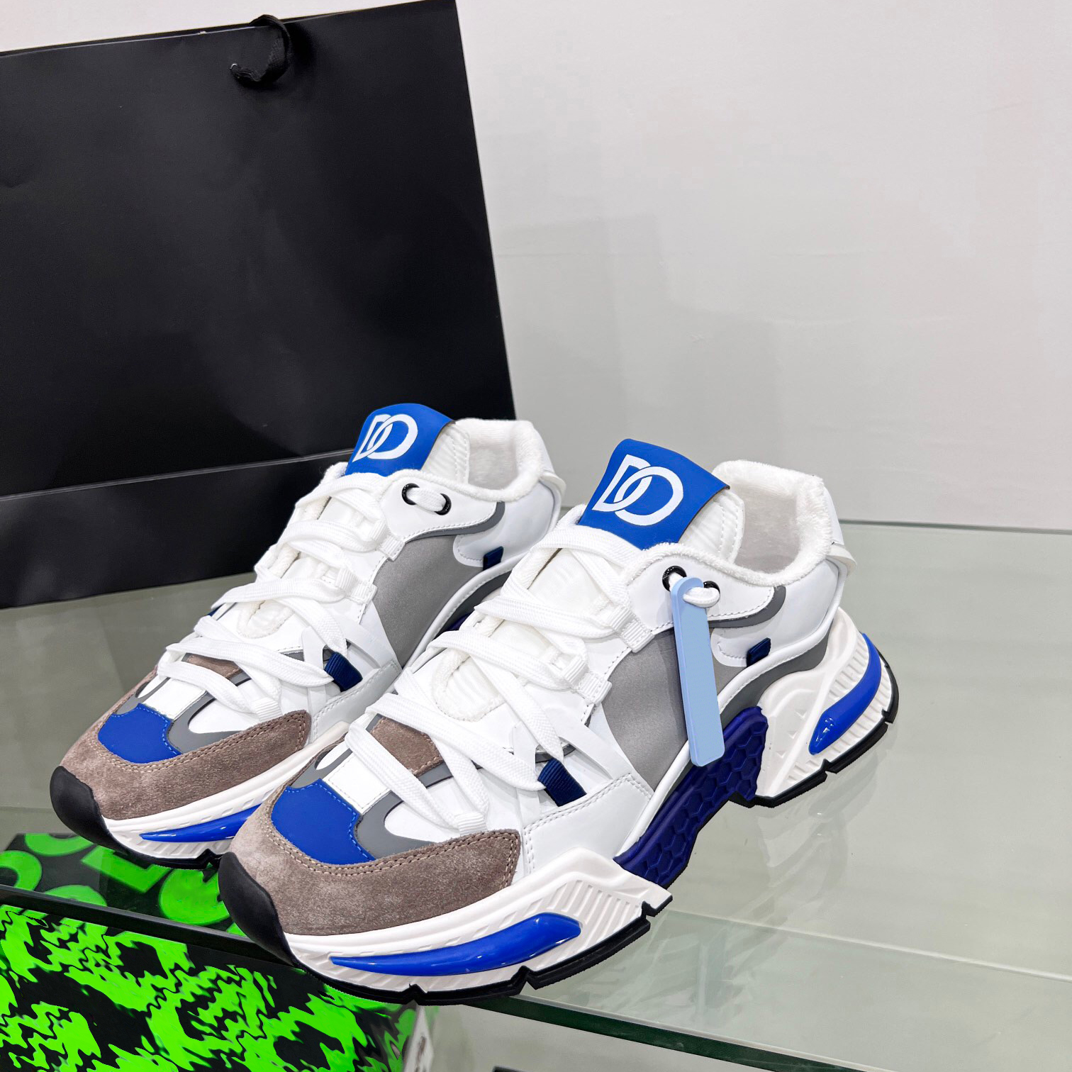 Casual Shoes Designer Sneakers Luxury Sneaker C Brand Man Woman Designer Trainer Genuine Leather Ace Slipper Sandal Slide by99 S234 05, Box
Casual Shoes Designer Sneakers Luxury Sneaker C Brand Man Woman Designer Trainer Genuine Leather Ace Slipper Sandal Slide by99 S234 05, Box