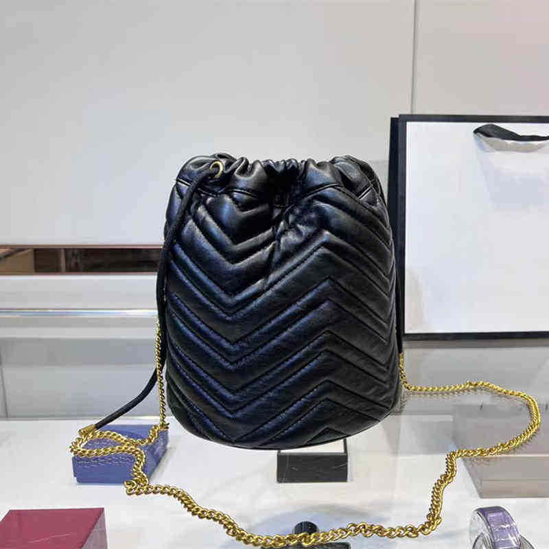 Gbag Womens Designer Bag Evening Bags Tote Shoulder Women Classic Heart-shaped Mini Bucket Luxury Leather Solid Handbags Crossbody Purses 220621, Black
Gbag Womens Designer Bag Evening Bags Tote Shoulder Women Classic Heart-shaped Mini Bucket Luxury Leather Solid Handbags Crossbody Purses 220621, Black