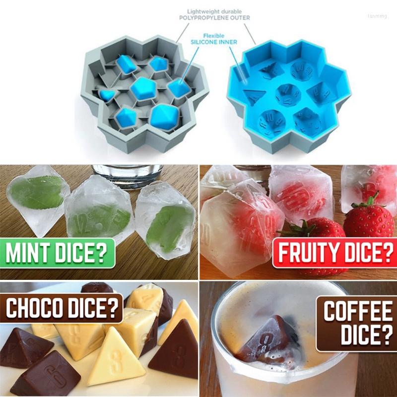 Baking Moulds Silicone 7 Shape DIY Dice Ice Tray Mold Game Mini Cube Trays With Lids Whiskey Reusable Crafts Tools9878015