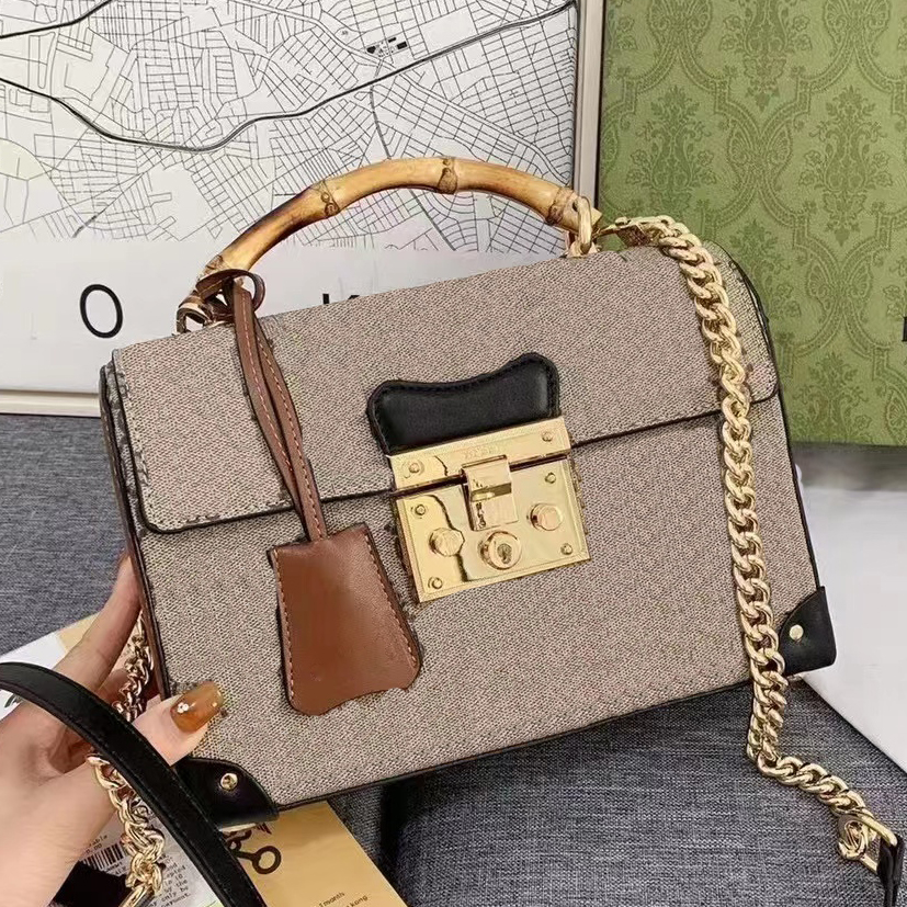 7A 2023 New designer Luxury bag Fashion Plaid Brand Ladies Brown letter Handbag shoulder bag Messenger Retro Purse wallets handle square, As show
7A 2023 New designer Luxury bag Fashion Plaid Brand Ladies Brown letter Handbag shoulder bag Messenger Retro Purse wallets handle square, As show