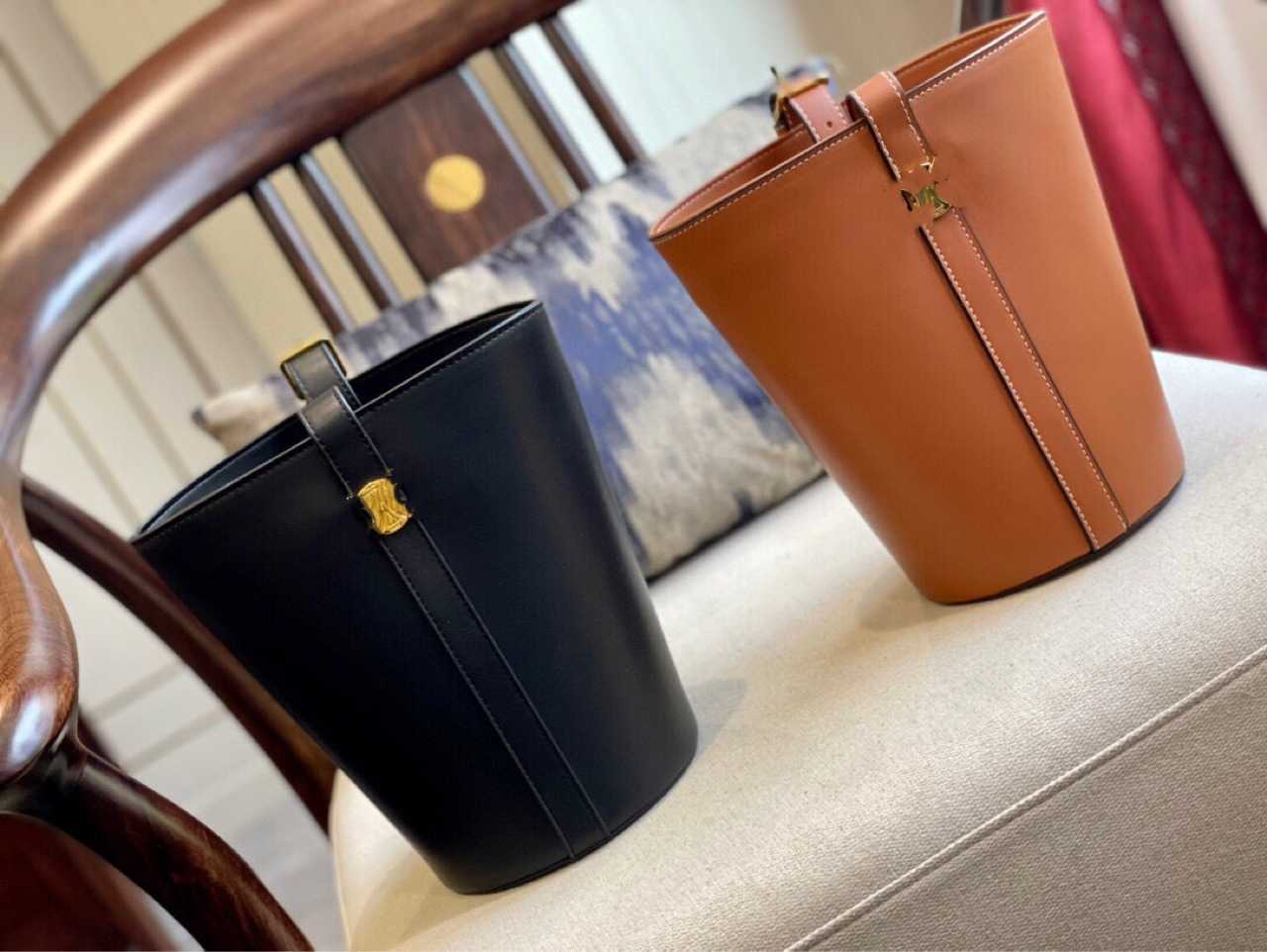 VOE6 High Quality Handbag Celinns Classic Original Luxury Designer Bag Women's Bucket Neat Triomphe Large Capacity Fashion Leisure Bags, Black5
VOE6 High Quality Handbag Celinns Classic Original Luxury Designer Bag Women's Bucket Neat Triomphe Large Capacity Fashion Leisure Bags, Black5