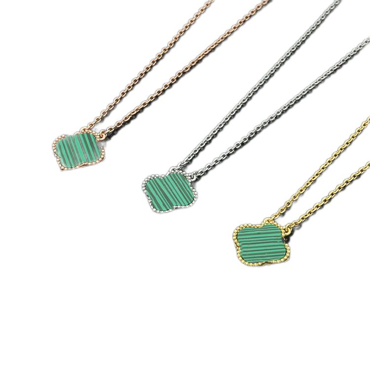 pendant necklaces designer jewelry chains luxury for mens womens bijoux cjewelers VC letter Single flower color shell four leaf-flower necklace for girls-1
pendant necklaces designer jewelry chains luxury for mens womens bijoux cjewelers VC letter Single flower color shell four leaf-flower necklace for girls-1