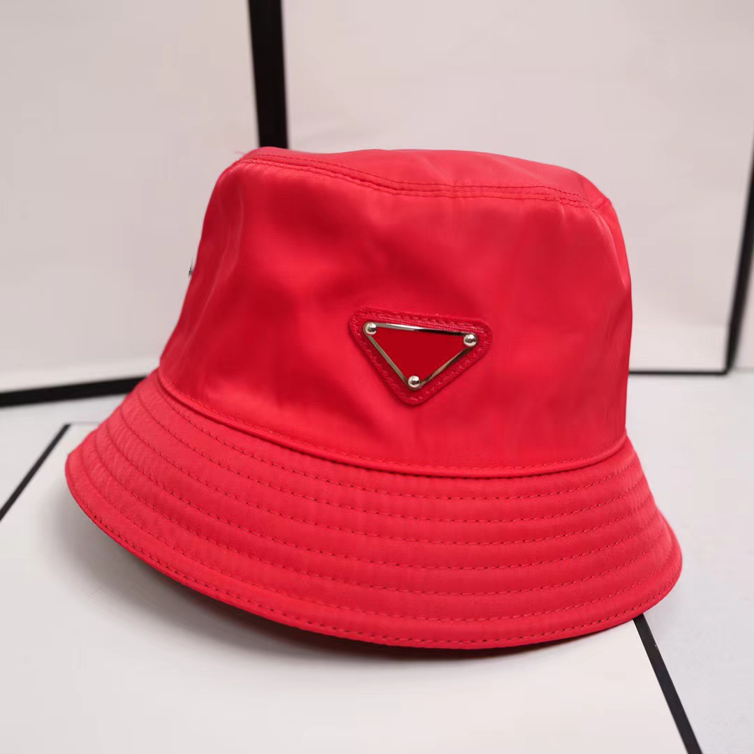 designer bonnet womens casquette luxury bucket hats red black Inverted triangle letters mens beanie winter hat casual His-and-Hers designers Baseball Cap, Random color
designer bonnet womens casquette luxury bucket hats red black Inverted triangle letters mens beanie winter hat casual His-and-Hers designers Baseball Cap, Random color