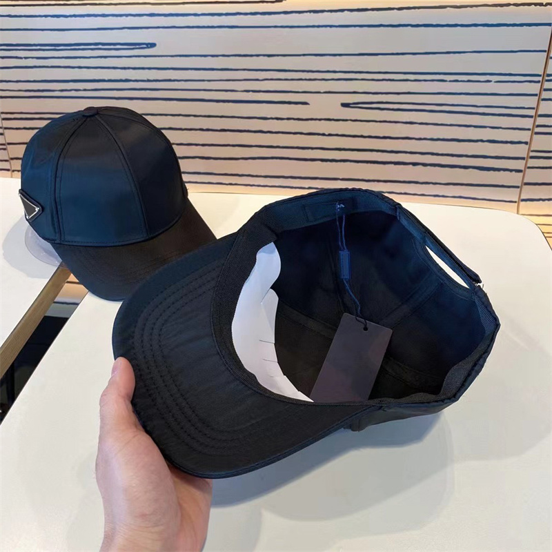 Mens Designer Ball Hat Womens Luxury Baseball Caps Quick Drying Cap Classic Sunhat Fashion Letter Hat High Quality Sporty Hats
Mens Designer Ball Hat Womens Luxury Baseball Caps Quick Drying Cap Classic Sunhat Fashion Letter Hat High Quality Sporty Hats
