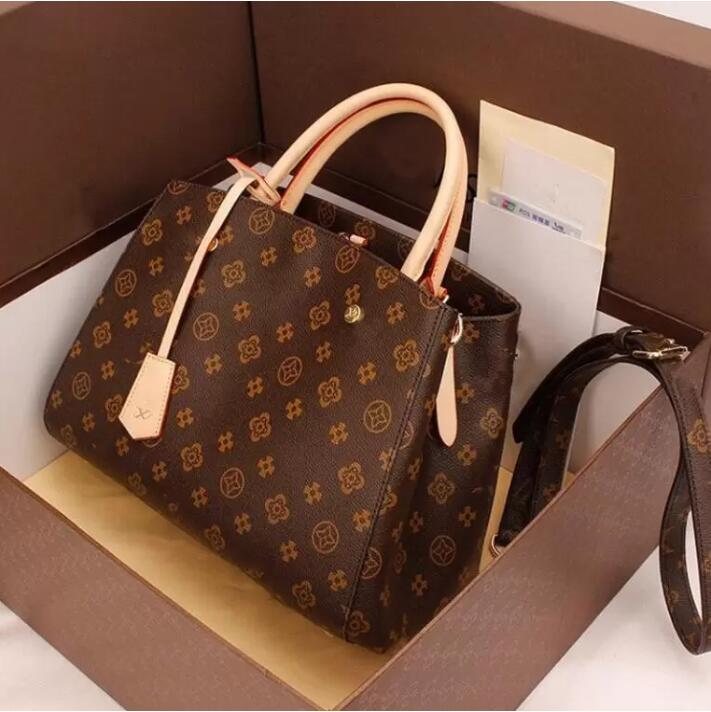 Top Qualitys Handbags Classic Tote Crossbody Bag Women Totes Designer Leather Flower Handbag Tote Messenger Shoulder Purses bags, Extra fee (are not sold separat)
Top Qualitys Handbags Classic Tote Crossbody Bag Women Totes Designer Leather Flower Handbag Tote Messenger Shoulder Purses bags, Extra fee (are not sold separat)