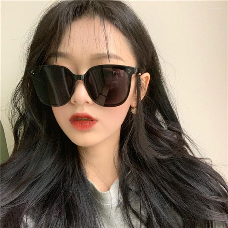 Sunglasses Female Summer Sunscreen Anti-UV Retro Driving Sun Glasses Classic Black Square Leisure Travel Eyewear
Sunglasses Female Summer Sunscreen Anti-UV Retro Driving Sun Glasses Classic Black Square Leisure Travel Eyewear