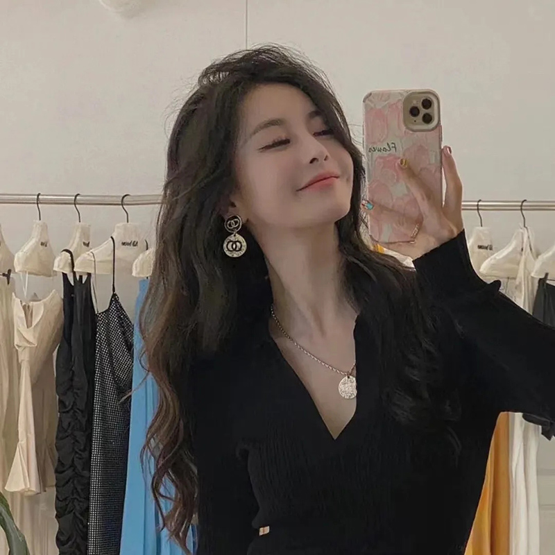 Luxury Women Designers Stud Gold Black Circular Earring S925silver Earrings Ear Stud Womens Designer Studs Metal Letters C 22111106
Luxury Women Designers Stud Gold Black Circular Earring S925silver Earrings Ear Stud Womens Designer Studs Metal Letters C 22111106