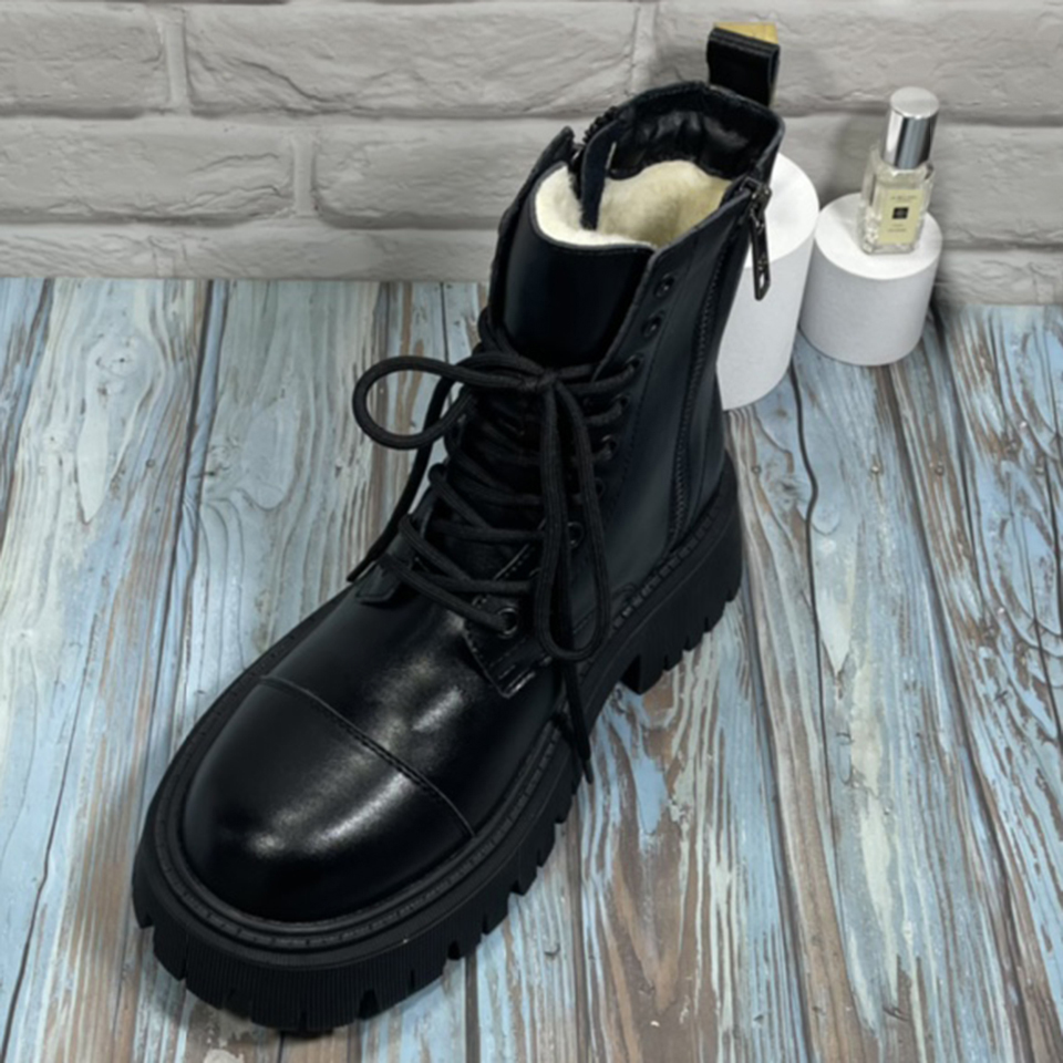 New Women's Boots Designer Autumn and Winter Snow Suede Waterproof Warm keeping Fashion Martin Boot Ankle Lace up Boots, Black
New Women's Boots Designer Autumn and Winter Snow Suede Waterproof Warm keeping Fashion Martin Boot Ankle Lace up Boots, Black