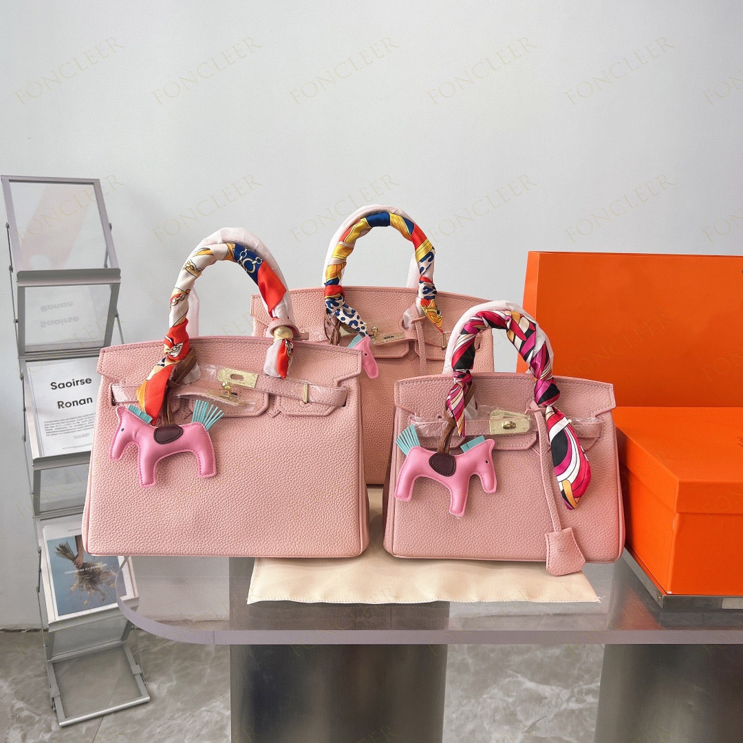 Top Designer Bags for Womens Handbags Purses Luxurys Totes Leather Genuine Crossbody Shoulder Bag with Scarf Pony 25cm 30cm 35cm, Fuchsia
Top Designer Bags for Womens Handbags Purses Luxurys Totes Leather Genuine Crossbody Shoulder Bag with Scarf Pony 25cm 30cm 35cm, Fuchsia