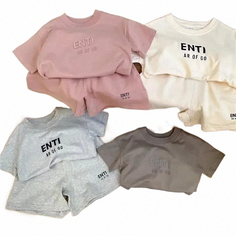 designer Baby Kids Clothing Boys Girls Clothes Sets Summer Luxury Tshirts And Shorts Tracksuit Children Outfits Short Sleeve Shirt Sportsuit C0TJ#, Gray
designer Baby Kids Clothing Boys Girls Clothes Sets Summer Luxury Tshirts And Shorts Tracksuit Children Outfits Short Sleeve Shirt Sportsuit C0TJ#, Gray