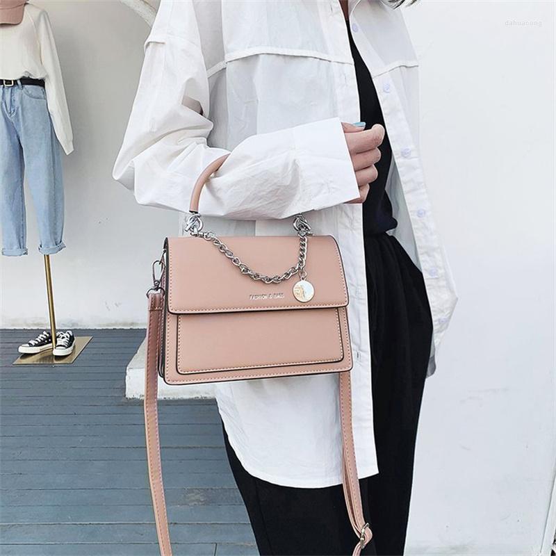 Evening Bags Retro Women's Bag Solid Color PU Leather Ladies Shopper Totes With Chain Shoulder Decoration Simple Design, A037-beige
Evening Bags Retro Women's Bag Solid Color PU Leather Ladies Shopper Totes With Chain Shoulder Decoration Simple Design, A037-beige