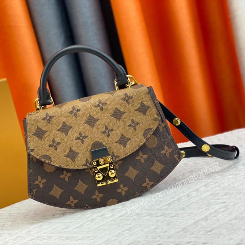 2022 Luxury Designer Marmon Handbags Women Bag Leather Chain Shoulder Bags Fashion Classic embossing Messenger bags, Brown
2022 Luxury Designer Marmon Handbags Women Bag Leather Chain Shoulder Bags Fashion Classic embossing Messenger bags, Brown