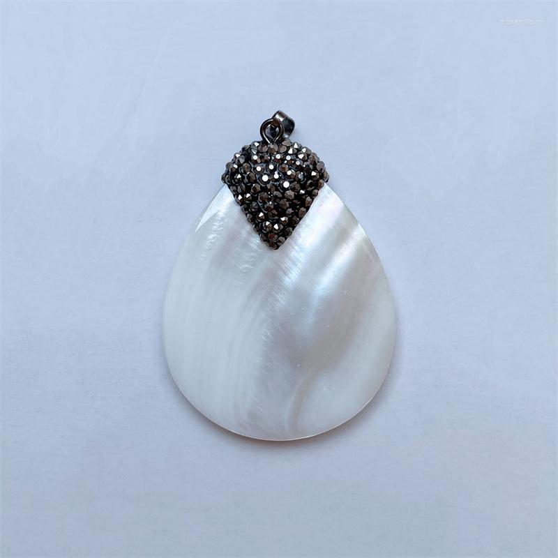 Pendant Necklaces MOP307 White Mother Of Pearl Real Shell Teardrop Charm 10 Pieces
Pendant Necklaces MOP307 White Mother Of Pearl Real Shell Teardrop Charm 10 Pieces