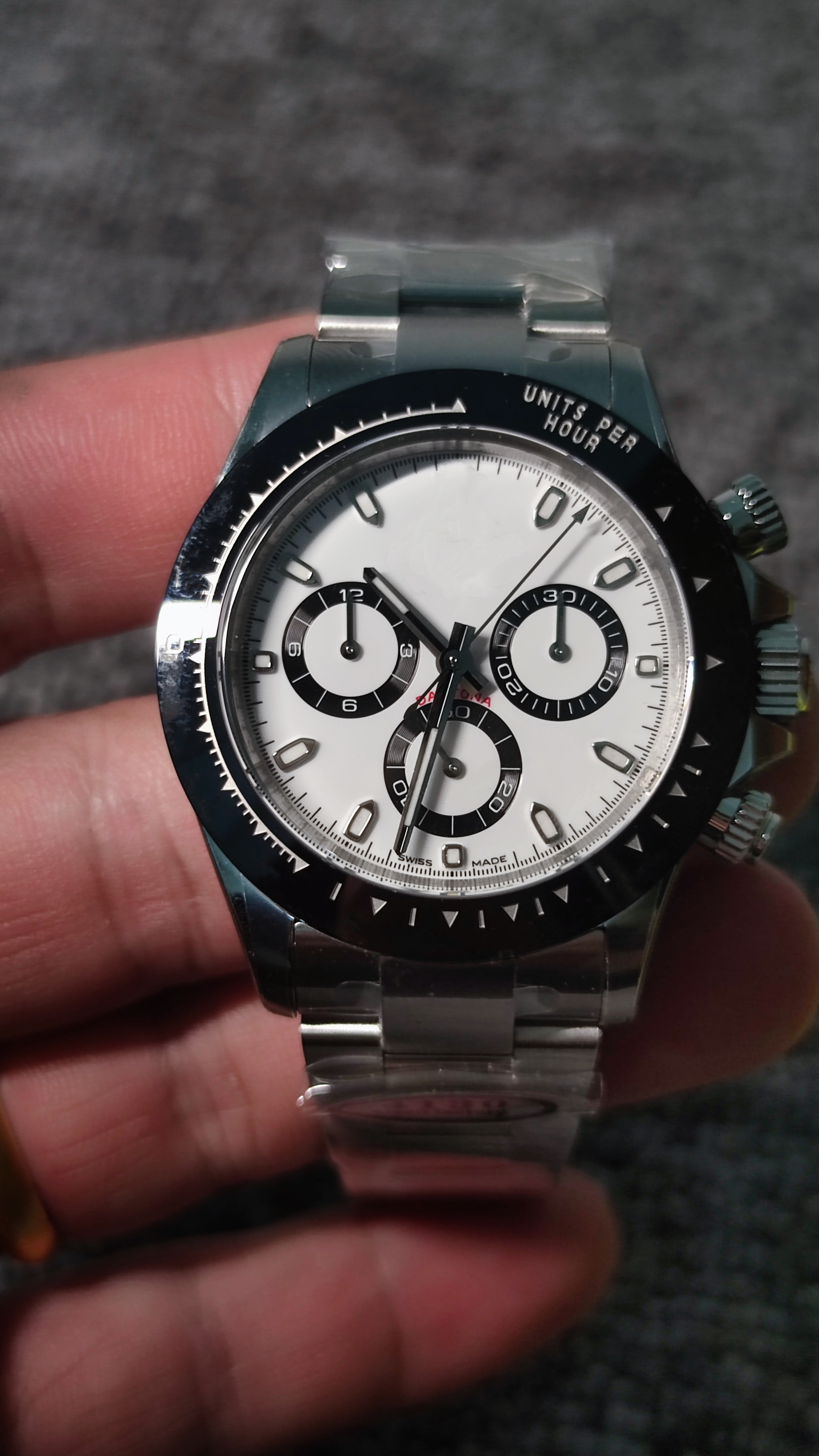 top classical luxury men's watch panda 40mm blue bezel cal.4130 automatic movement 904 stainless steel bracelet 12.3mm thickness, White
top classical luxury men's watch panda 40mm blue bezel cal.4130 automatic movement 904 stainless steel bracelet 12.3mm thickness, White