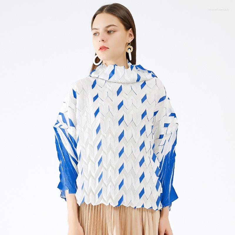 Women's T Shirts Miyake Spring Korean Version Long-sleeved Top Plaid Pleated Pile Collar Pullover Sweater Women's Loose And Casual, Picture color
Women's T Shirts Miyake Spring Korean Version Long-sleeved Top Plaid Pleated Pile Collar Pullover Sweater Women's Loose And Casual, Picture color