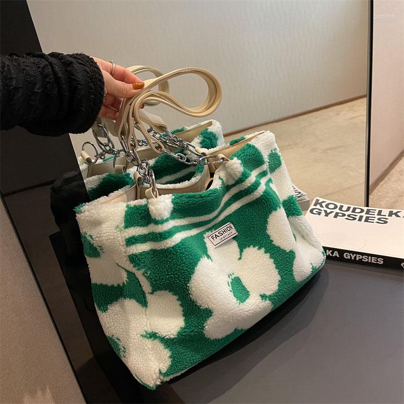 Evening Bags 2022 Winter Warm Plush Tote Bag Women Fashion Shoulder Designer Lambswool Handbags Large Capacity Shopper For, Black
Evening Bags 2022 Winter Warm Plush Tote Bag Women Fashion Shoulder Designer Lambswool Handbags Large Capacity Shopper For, Black