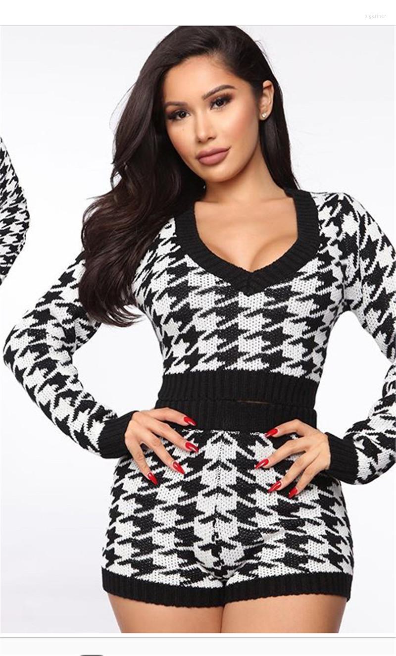 Women's Tracksuits Top Quality Women's Sets Long Sleeve V-Neck Tops With Short Pant Jacquard Skinny Bandage Female Night Party, Black
Women's Tracksuits Top Quality Women's Sets Long Sleeve V-Neck Tops With Short Pant Jacquard Skinny Bandage Female Night Party, Black