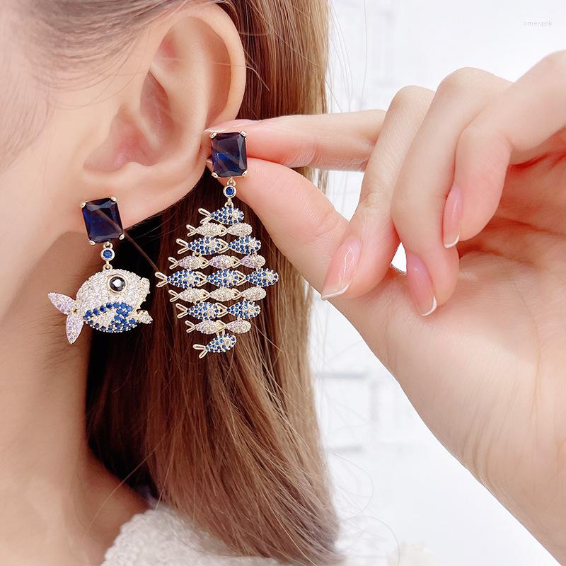 Dangle Earrings 925 Silver Needle European And American Heavy Industry Jewelry Fashion Personality Blue Zircon Cute Asymmetric Fish
Dangle Earrings 925 Silver Needle European And American Heavy Industry Jewelry Fashion Personality Blue Zircon Cute Asymmetric Fish