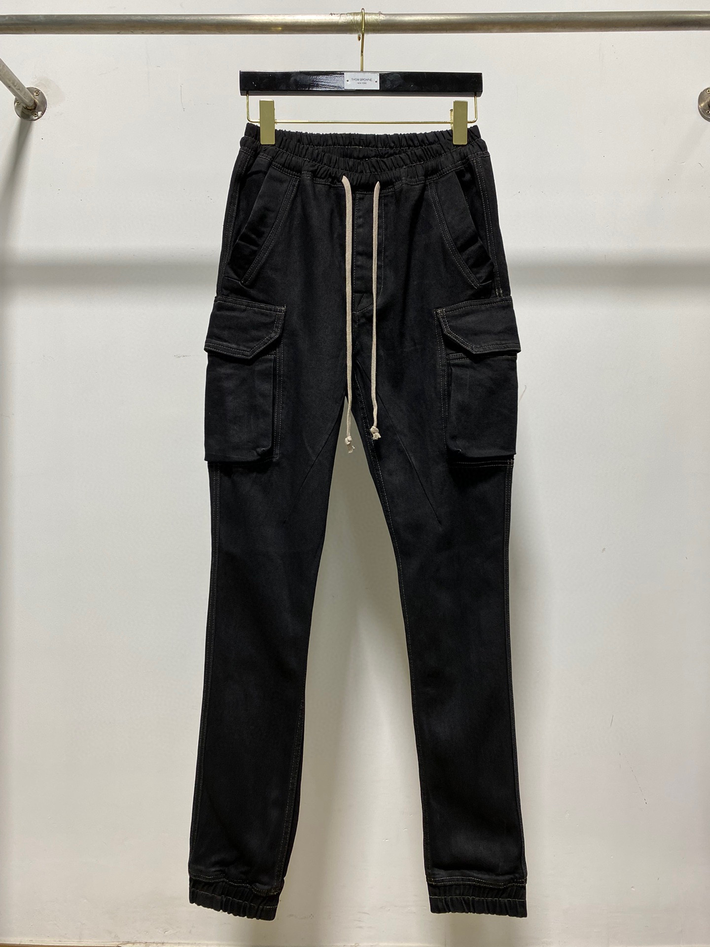 Mens Pants High Street Pants for Men strip black trousers Casual Hip Hop Streetwear Multi-pocket
Mens Pants High Street Pants for Men strip black trousers Casual Hip Hop Streetwear Multi-pocket