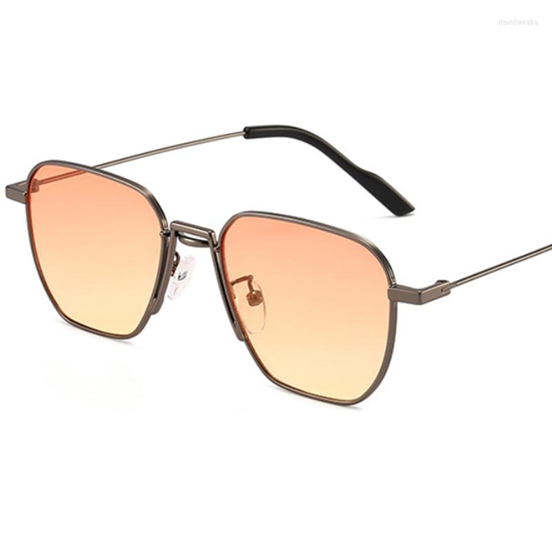 Sunglasses Fashion Metal Irregular Light Tinted Lens Women 2022 Thiner Square Sun Glasses For Female Chic Eyewear
Sunglasses Fashion Metal Irregular Light Tinted Lens Women 2022 Thiner Square Sun Glasses For Female Chic Eyewear