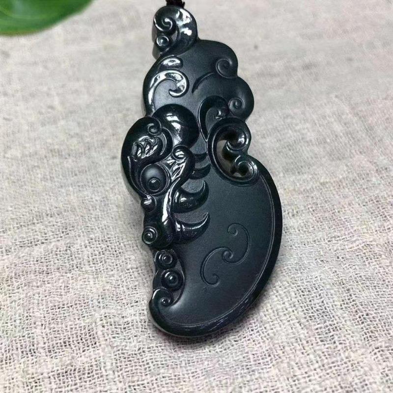 Pendant Necklaces Brand Hetian Sapphire Jade Carving Dragon Black Green Men's Women's Natural Jadeite Exquisite Necklace Jewelry
Pendant Necklaces Brand Hetian Sapphire Jade Carving Dragon Black Green Men's Women's Natural Jadeite Exquisite Necklace Jewelry