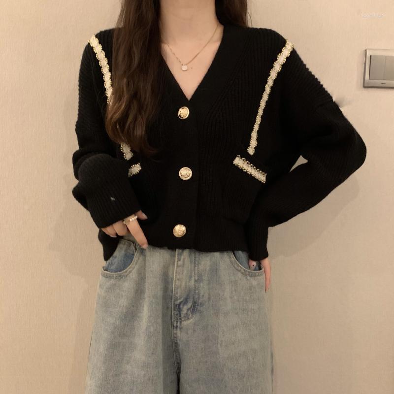 Women's Knits 2022 Women Autumn Winter Retro Solid Color Sweater Coats Female V-neck Knitted Cardigans Ladies Short Loose Warm Jackets Z17, White
Women's Knits 2022 Women Autumn Winter Retro Solid Color Sweater Coats Female V-neck Knitted Cardigans Ladies Short Loose Warm Jackets Z17, White