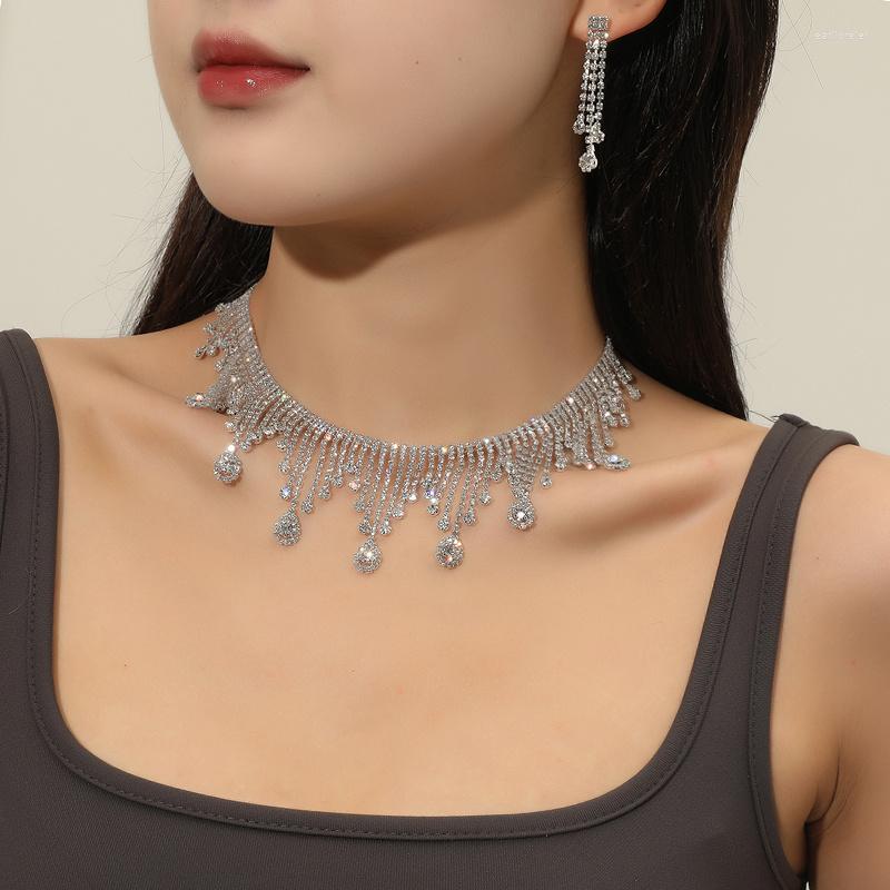 Necklace Earrings Set FYUAN Luxury Jewelry Geometric Rhinestone Women Water Drop Crystal Wedding Bride Accessories, Picture shown
Necklace Earrings Set FYUAN Luxury Jewelry Geometric Rhinestone Women Water Drop Crystal Wedding Bride Accessories, Picture shown