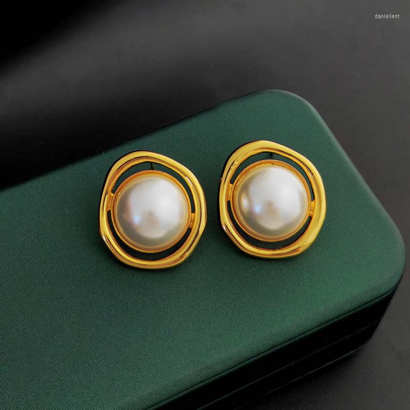 Stud Earrings Retro Jewelry Round Simulated Pearl 925 Silver Needle Elegant Temperament High Quality Copper For Women
Stud Earrings Retro Jewelry Round Simulated Pearl 925 Silver Needle Elegant Temperament High Quality Copper For Women