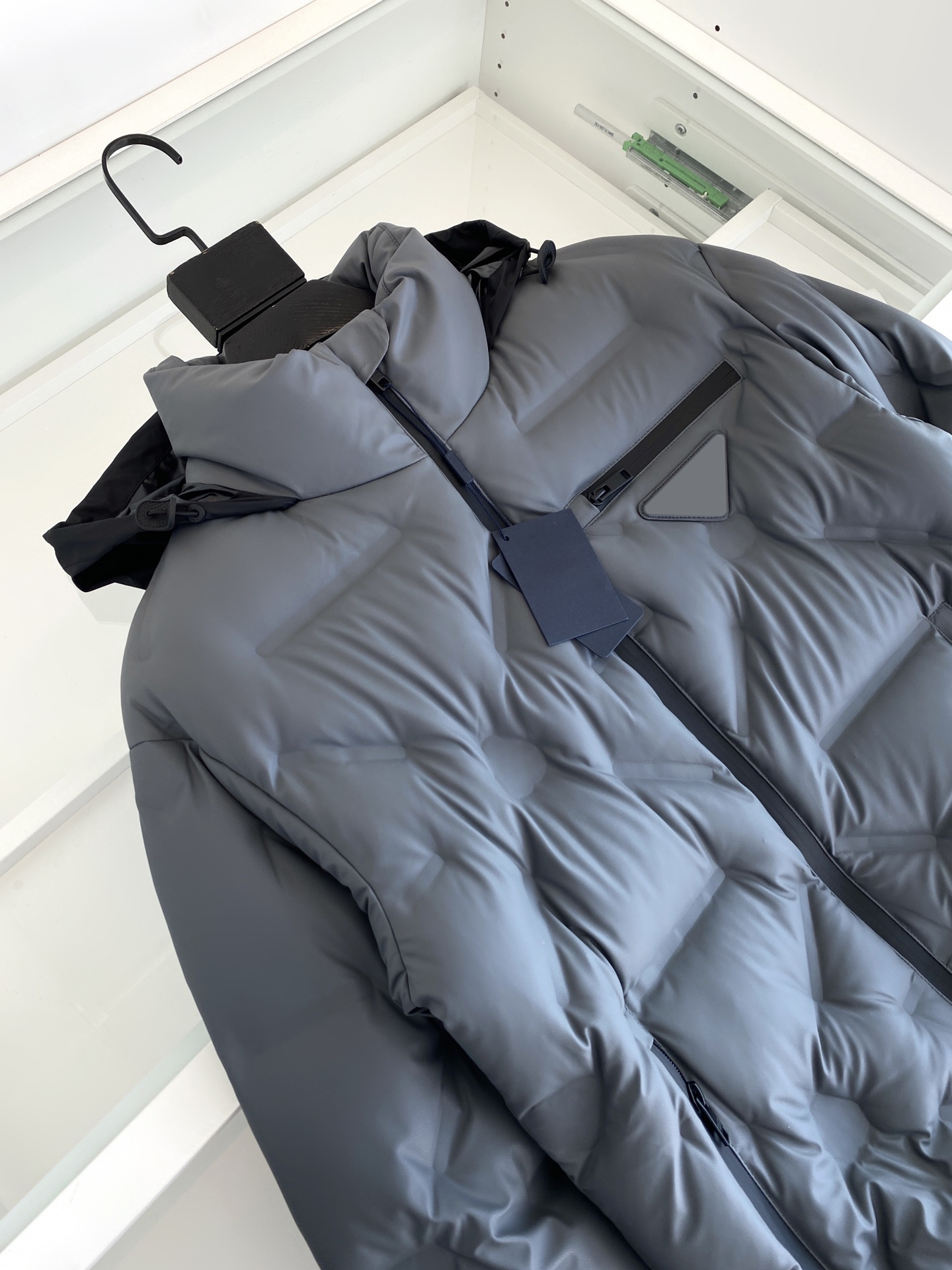 jacket Market down winter puffy coat hidden hat men's stand collar designer top women's long sleeve warm size -XXXL, White
jacket Market down winter puffy coat hidden hat men's stand collar designer top women's long sleeve warm size -XXXL, White