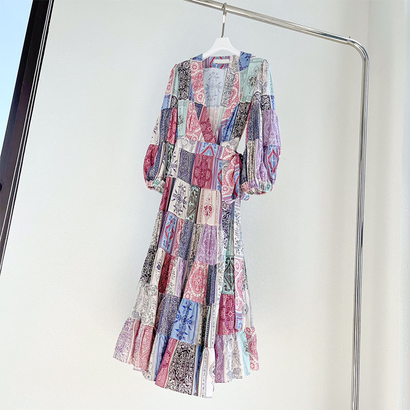Dresses Floral Print Classic Court Style Bubble Sleeve Vintage V-Neck 22 Winter New Australian Fashion Dress, Picture color
Dresses Floral Print Classic Court Style Bubble Sleeve Vintage V-Neck 22 Winter New Australian Fashion Dress, Picture color