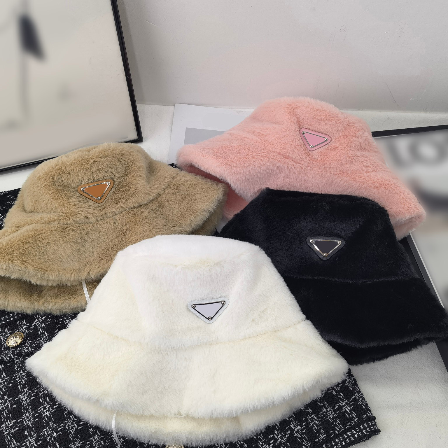 Luxury designer bucket hat for men and women Formal caps Fisherman Hats autumn winter bucket cap Christmas gift Fashion Street Hat good, White
Luxury designer bucket hat for men and women Formal caps Fisherman Hats autumn winter bucket cap Christmas gift Fashion Street Hat good, White