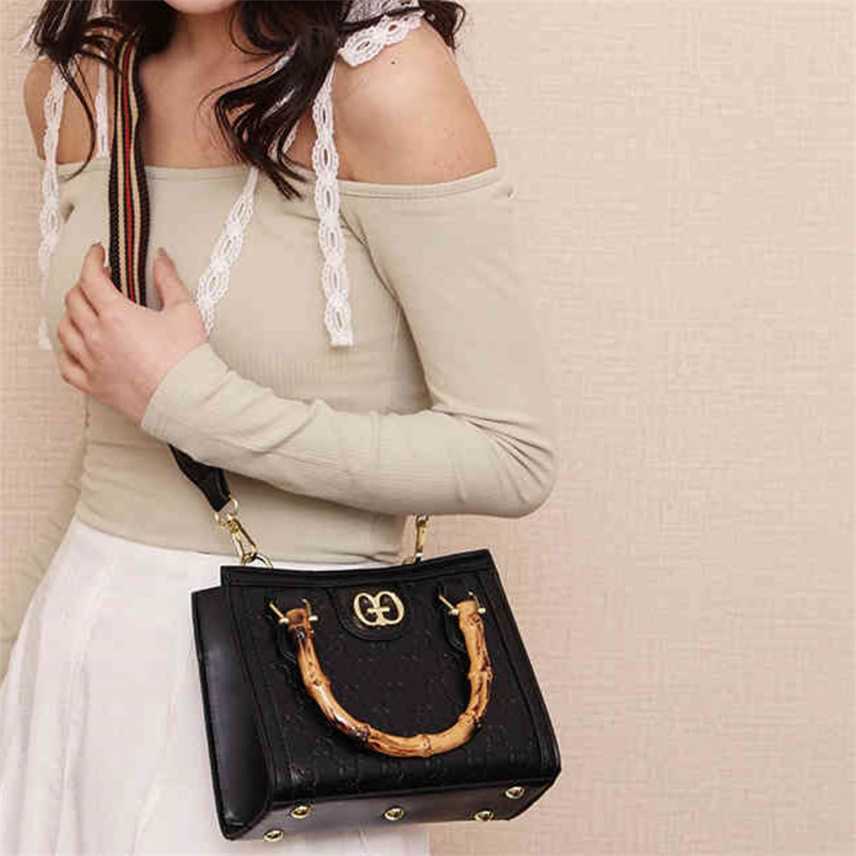 Bag women's bag 2022 new fashion Portable sling one Shoulder Messenger simple signature banquet Handbags, Black
Bag women's bag 2022 new fashion Portable sling one Shoulder Messenger simple signature banquet Handbags, Black