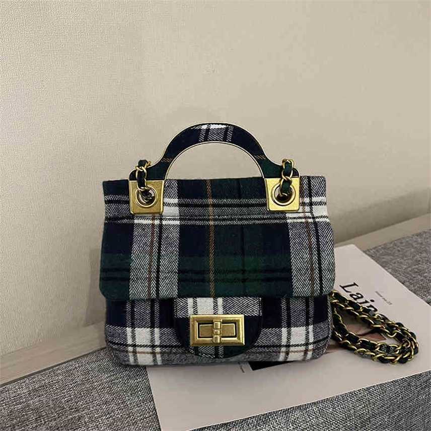 Super small bag women's 2022 new fashion sling one shoulder bag lattice fabric style cross car small square bag, Yellow
Super small bag women's 2022 new fashion sling one shoulder bag lattice fabric style cross car small square bag, Yellow