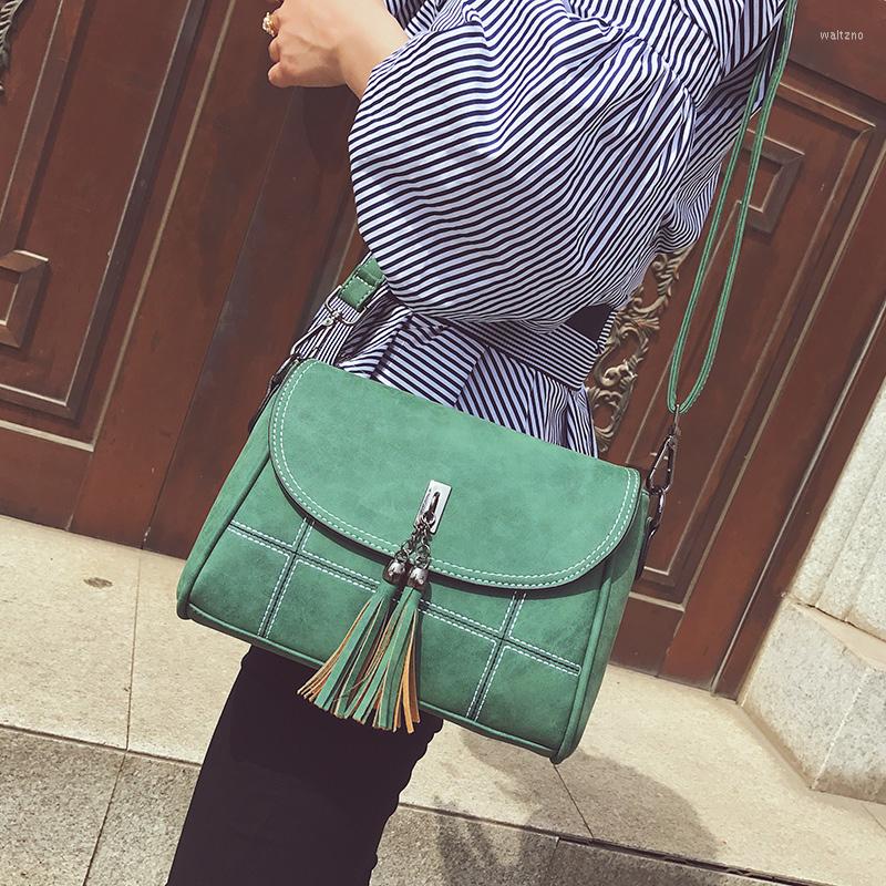 Evening Bags Plaid Messenger Handbags For Women 2022 Designer Simple Female Travel Shoulder Bag Casual Tassels Leather Lady Crossbody Purses, Black
Evening Bags Plaid Messenger Handbags For Women 2022 Designer Simple Female Travel Shoulder Bag Casual Tassels Leather Lady Crossbody Purses, Black