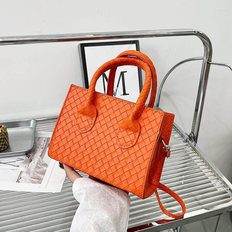 Evening Bags Fashion Simple Women Bag Trend Korean Version All-match Large-Capacity Commuter Lady Handbag Shoulder Trendy Crossbody
Evening Bags Fashion Simple Women Bag Trend Korean Version All-match Large-Capacity Commuter Lady Handbag Shoulder Trendy Crossbody
