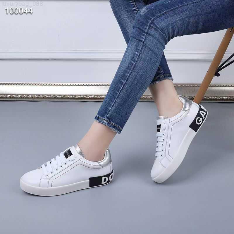 Womens Nylon Low Tops Gabardine Sneakers Lady Fashion Casual Shoes Triple Black White Canvas Platform Sneaker Women Party Leisure TrainerT8VM
Womens Nylon Low Tops Gabardine Sneakers Lady Fashion Casual Shoes Triple Black White Canvas Platform Sneaker Women Party Leisure TrainerT8VM