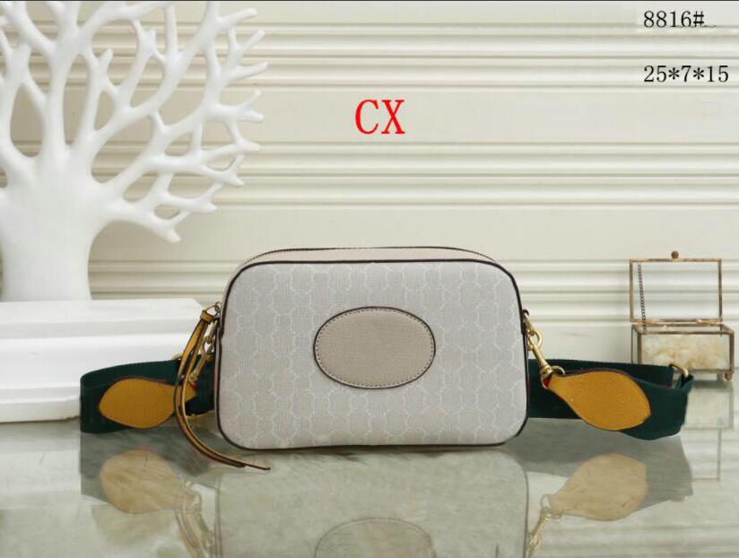 Designers Shoulder Bags Handbag Messenger Women Luxurys Totes Fashion Vintage Handbags Printed Flower Crossbody Clutch Wallet purse, White 
Designers Shoulder Bags Handbag Messenger Women Luxurys Totes Fashion Vintage Handbags Printed Flower Crossbody Clutch Wallet purse, White