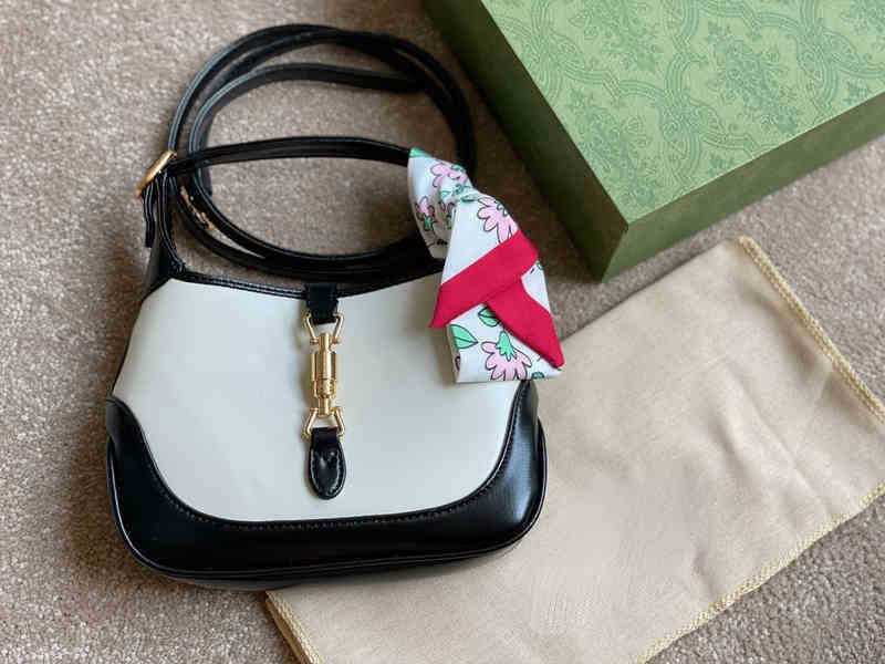 Shopping Bags Shoulder 2022 Summer For Messenger Women Classic Crossbody Bucket Top Quality Flap Luxury Designer Handbags Tote Leather Clutch Purse, Black
Shopping Bags Shoulder 2022 Summer For Messenger Women Classic Crossbody Bucket Top Quality Flap Luxury Designer Handbags Tote Leather Clutch Purse, Black