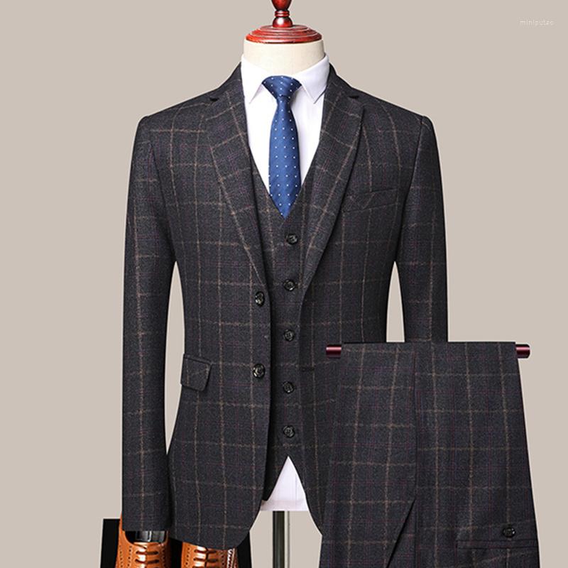 Men's Suits 2022 Men's High Quality Business Casual Suit Classic Plaid Fashion Wedding Groom Slim Fit Evening Dress 3 Piece Blazers Set, Blue
Men's Suits 2022 Men's High Quality Business Casual Suit Classic Plaid Fashion Wedding Groom Slim Fit Evening Dress 3 Piece Blazers Set, Blue