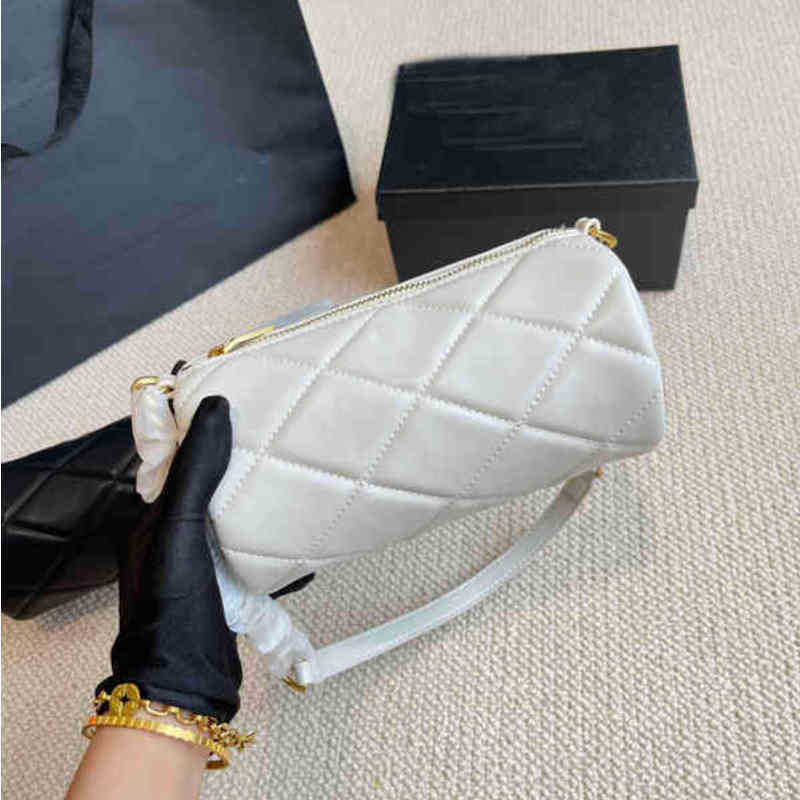 Cylinder Bucket bags Designer leather Chains handbags shoulder Purse Lattice Boston Crossbody Casual Tote wallets 220613, Black
Cylinder Bucket bags Designer leather Chains handbags shoulder Purse Lattice Boston Crossbody Casual Tote wallets 220613, Black