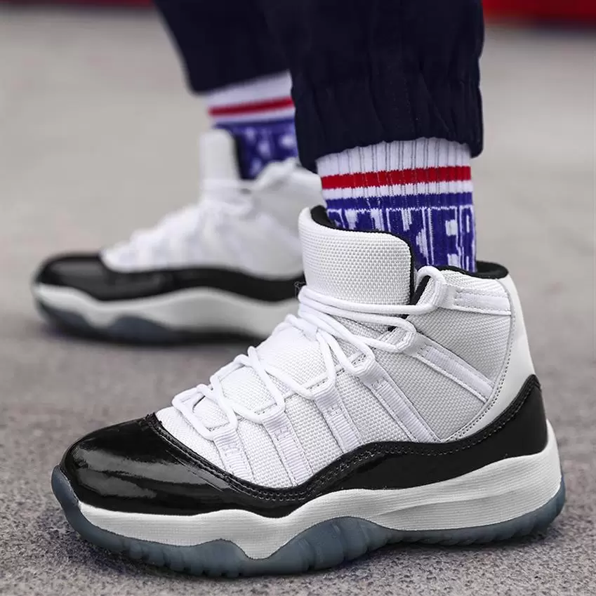 Boys Basketball Sneakers Newest Student Shoes for Kids High-Top Mesh Combat Boots Teenagers Tranning Ventilate Shoes Antiskid261K exk, Black red
Boys Basketball Sneakers Newest Student Shoes for Kids High-Top Mesh Combat Boots Teenagers Tranning Ventilate Shoes Antiskid261K exk, Black red