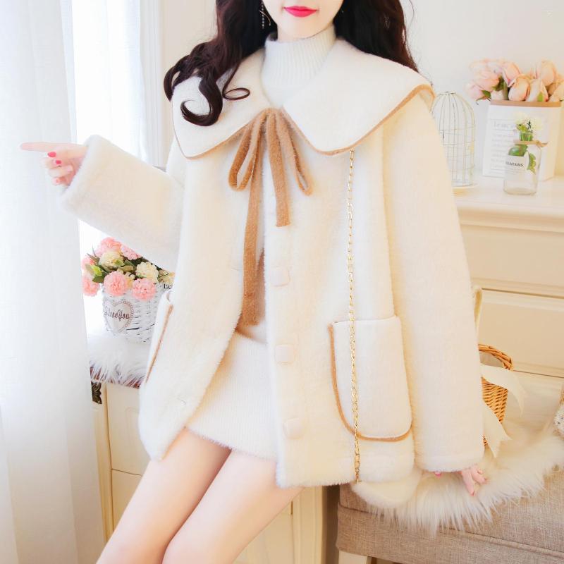 Women' Fur Cute Kawaii Bow Doll Collar Mink Coat Short Female Autumn And Winter Preppy Style 2022 Korean Temperature Lovely Outwear, White
Women' Fur Cute Kawaii Bow Doll Collar Mink Coat Short Female Autumn And Winter Preppy Style 2022 Korean Temperature Lovely Outwear, White