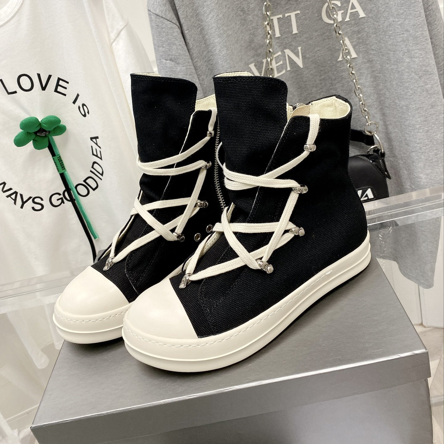 Designer Canvas Sneakers Retro Shoes Spring Ankle Boots Rick Breathable Women Booties Black White Owen Lace Up High Top Female Board For Men, Black-3
Designer Canvas Sneakers Retro Shoes Spring Ankle Boots Rick Breathable Women Booties Black White Owen Lace Up High Top Female Board For Men, Black-3