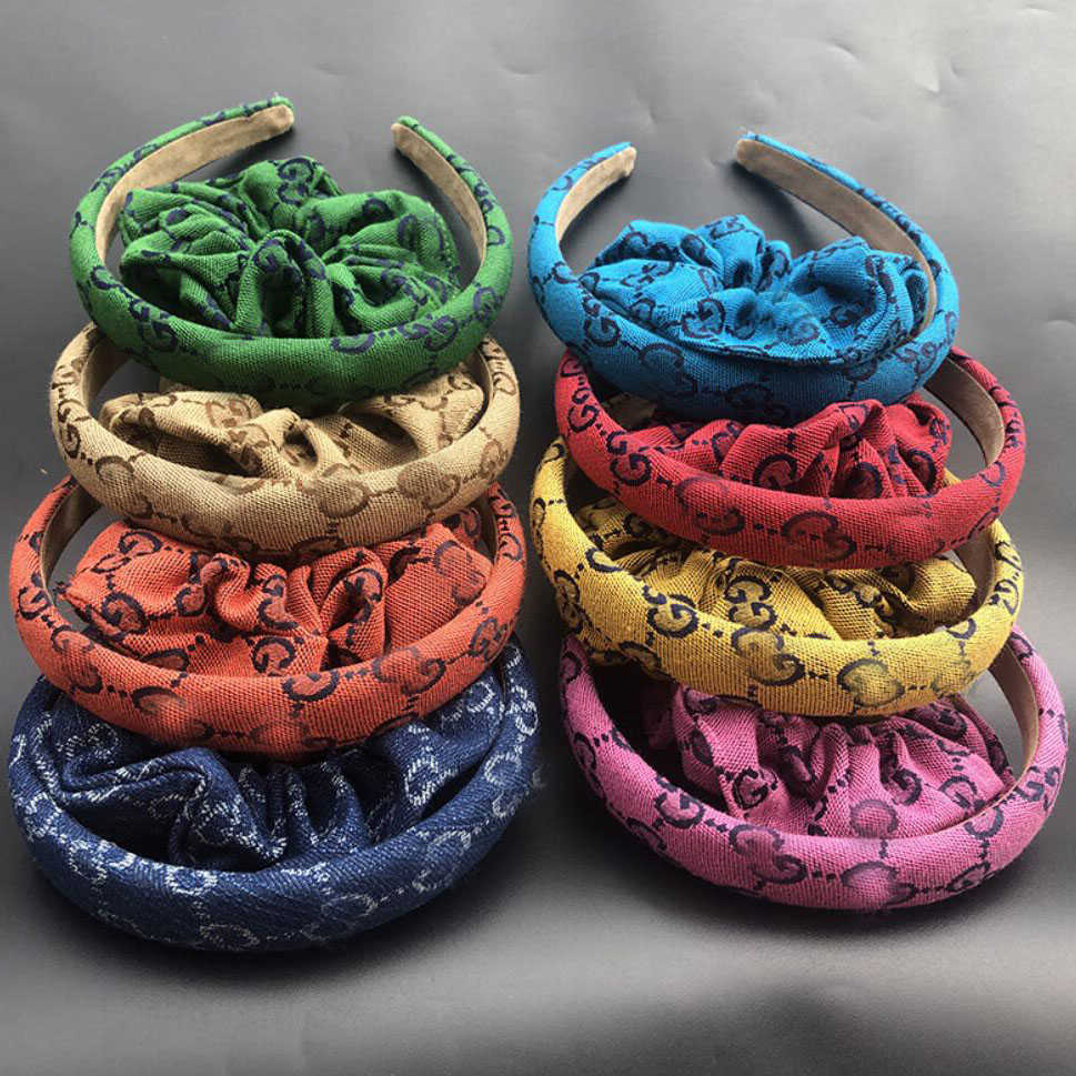 Brand Designer Colorful Women Letter Cloth Hair Rubber Band Headband Head Wrap Elastic HairRope Ponytail Holder Luxury Large Intestine Hair
Brand Designer Colorful Women Letter Cloth Hair Rubber Band Headband Head Wrap Elastic HairRope Ponytail Holder Luxury Large Intestine Hair